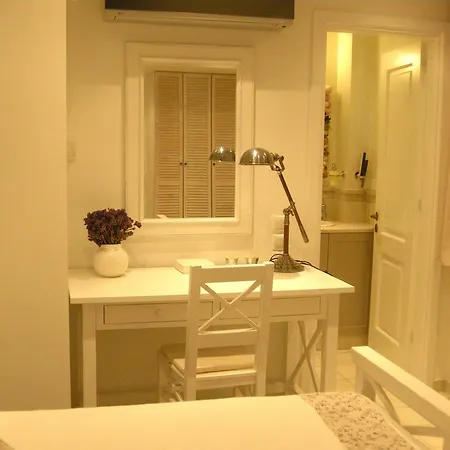 Luxury Waterfront Agioi Theodoroi (Corinthia)